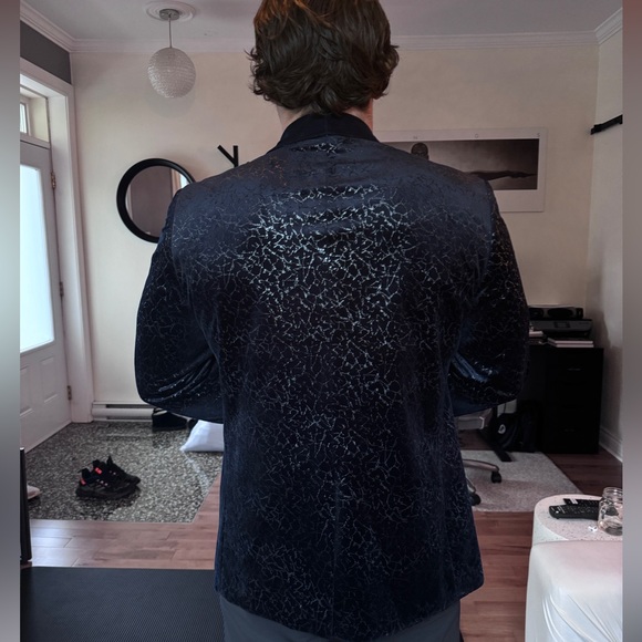 Blazer - Picture 2 of 5